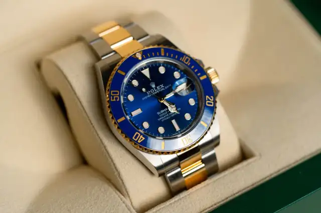 Rolex Submariner Date